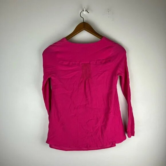 Bundle of 2 Vineyard Vines Long Sleeve Tops, Both Size Extra Small - Picture 6 of 9